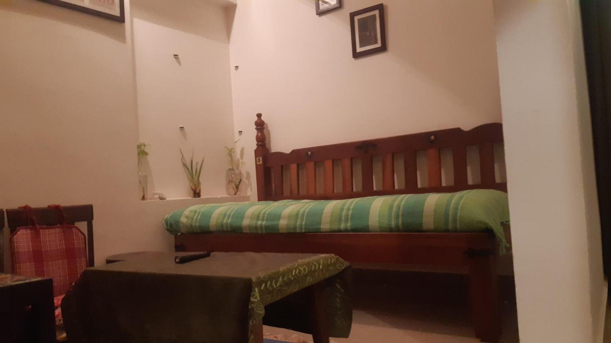 Tiny House For Couple Apartment Madikeri Room photo
